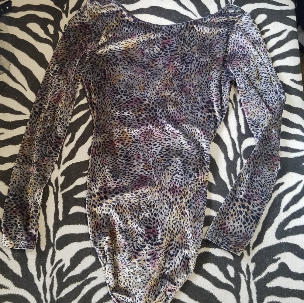 Velvet Cheetah Bodysuit - Picture 6 of 8